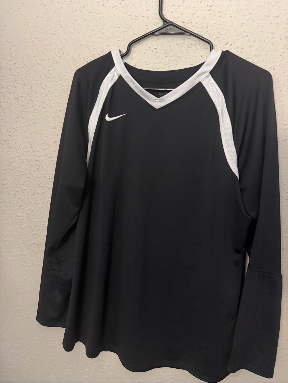 Nike Women’s Black Long-Sleeve Jersey with White Accents
